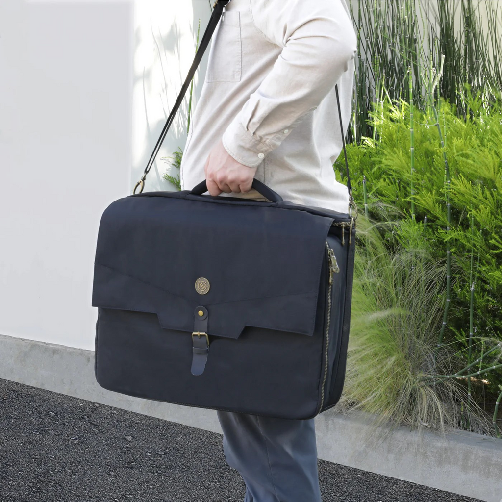 Enhance Trading Card Shoulder Bag - Black